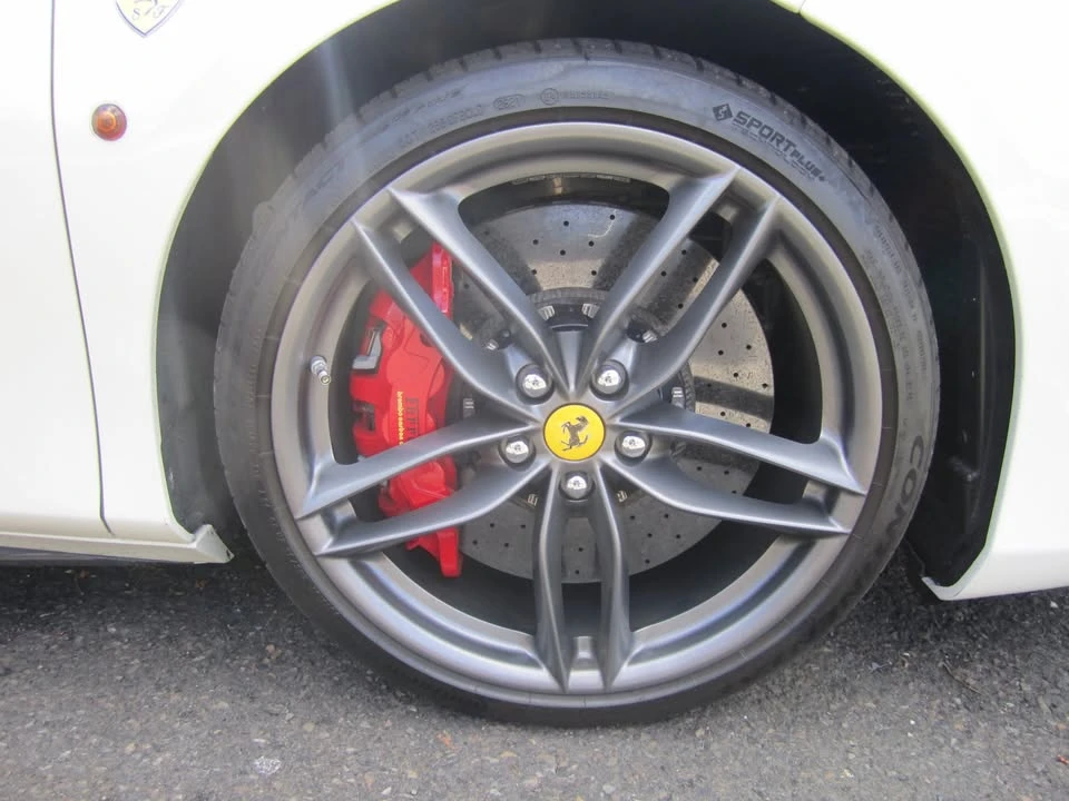 2017 Ferrari 488 Spider - Image 10 of 20