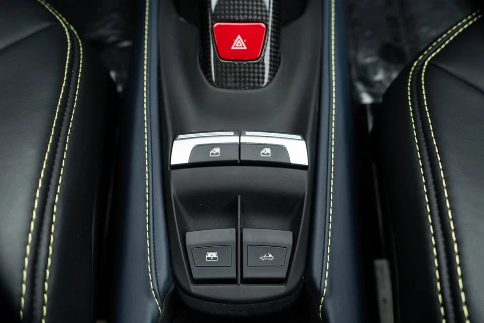 2017 Ferrari 488 Spider - Image 13 of 19