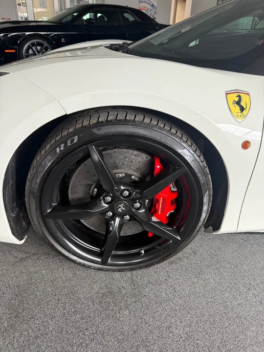 2017 Ferrari 488 Spider - Image 5 of 10
