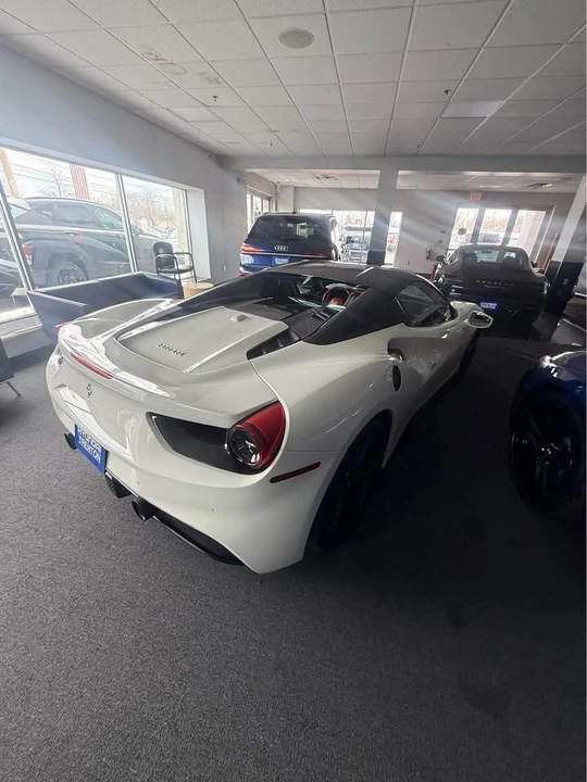 2017 Ferrari 488 Spider - Image 10 of 10