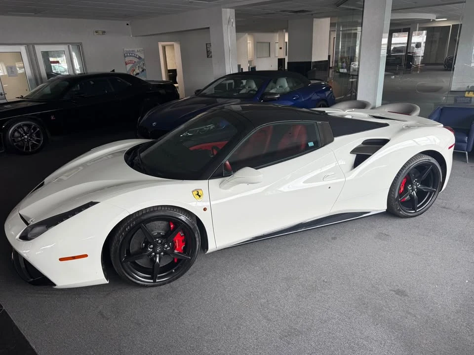 2017 Ferrari 488 Spider - Image 2 of 10