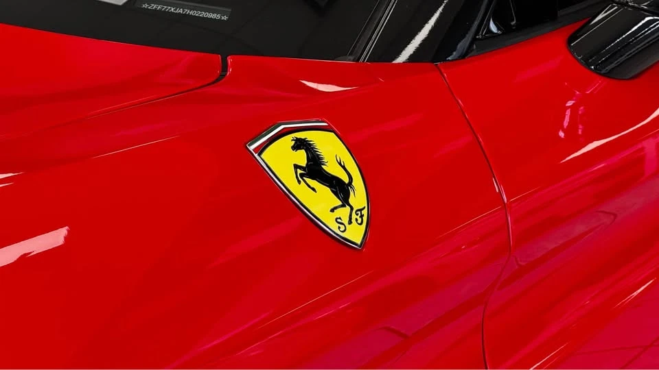 2017 Ferrari California T - Image 10 of 20