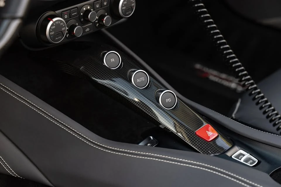 2017 Ferrari California T - Image 13 of 19