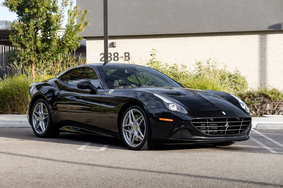2017 Ferrari California T - Image 6 of 19