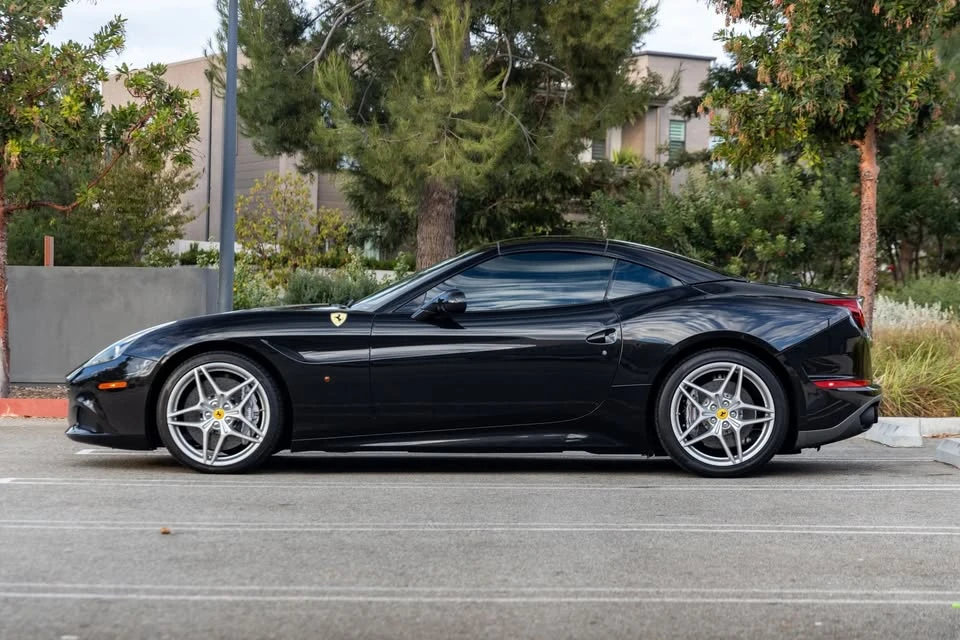 2017 Ferrari California T - Image 7 of 19