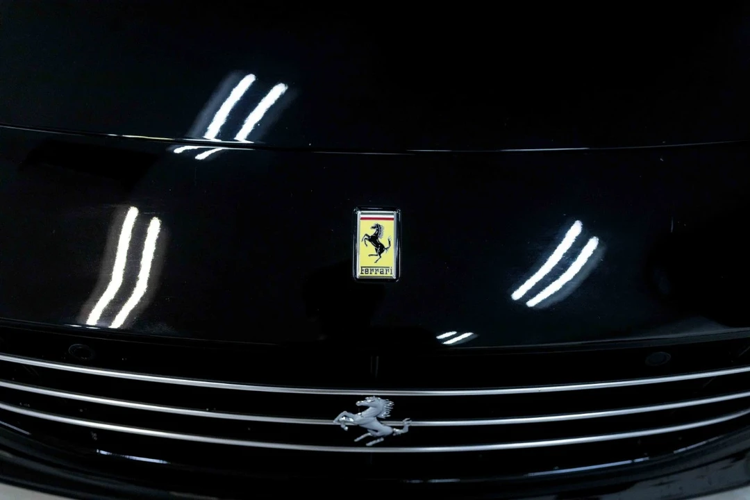 2017 Ferrari California T - Image 16 of 21