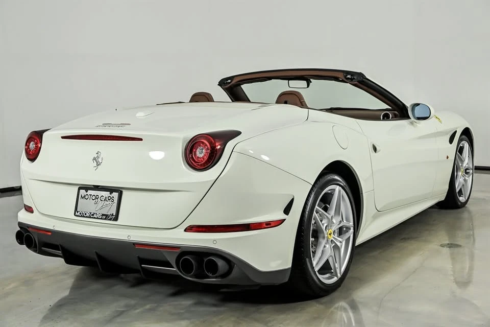 2017 Ferrari California T - Image 9 of 20