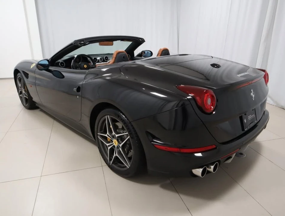 2017 Ferrari California T - Image 15 of 20