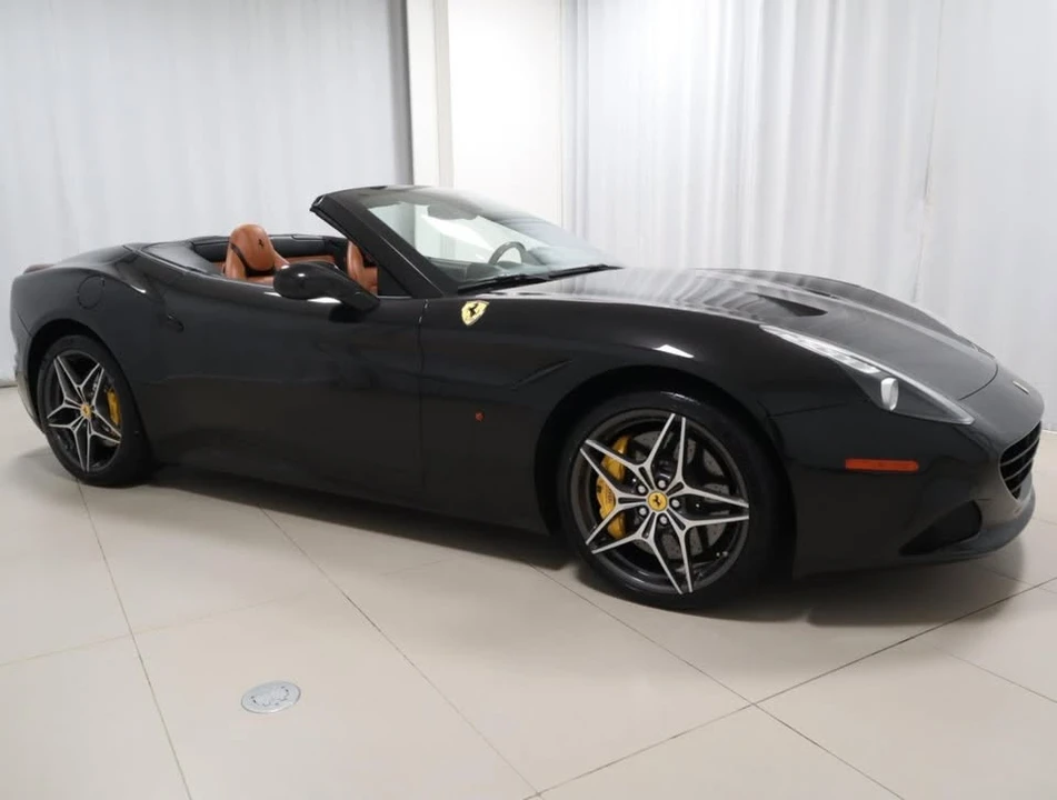 2017 Ferrari California T - Image 7 of 20
