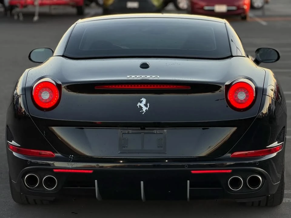 2017 Ferrari California T - Image 7 of 20