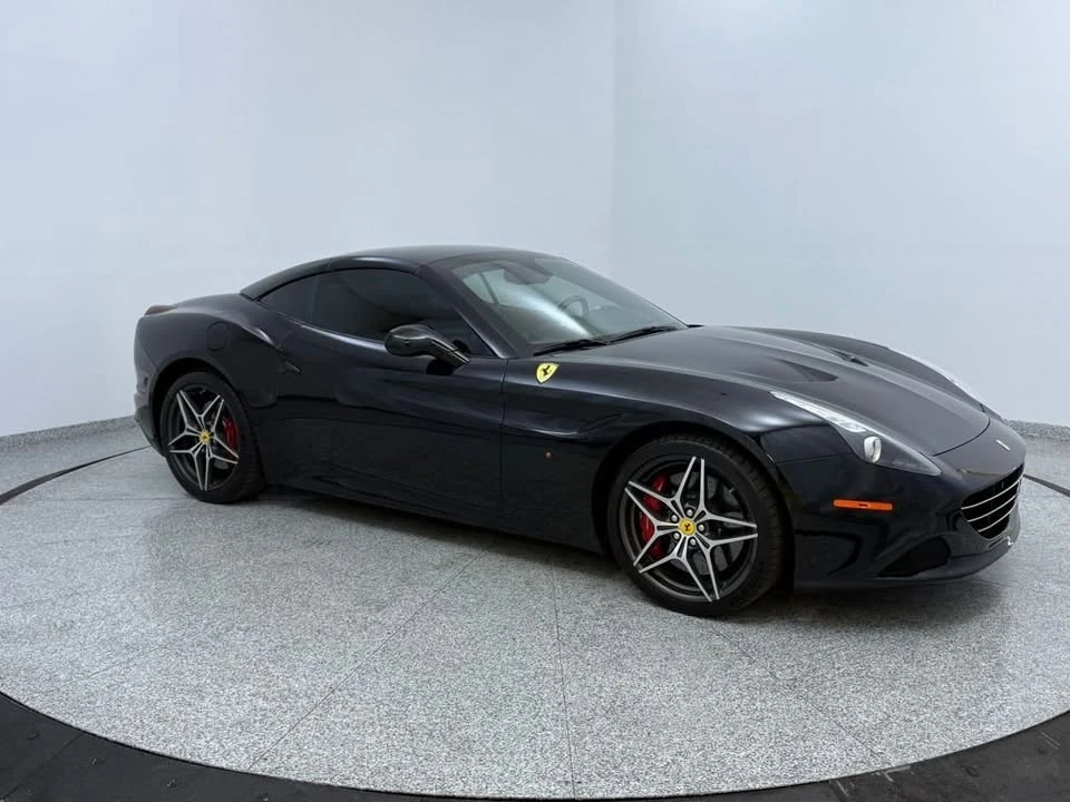 2017 Ferrari California T - Image 9 of 20