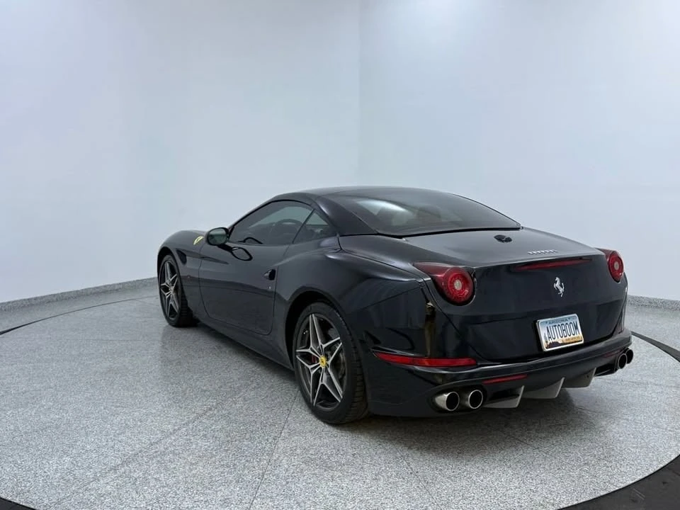 2017 Ferrari California T - Image 4 of 20