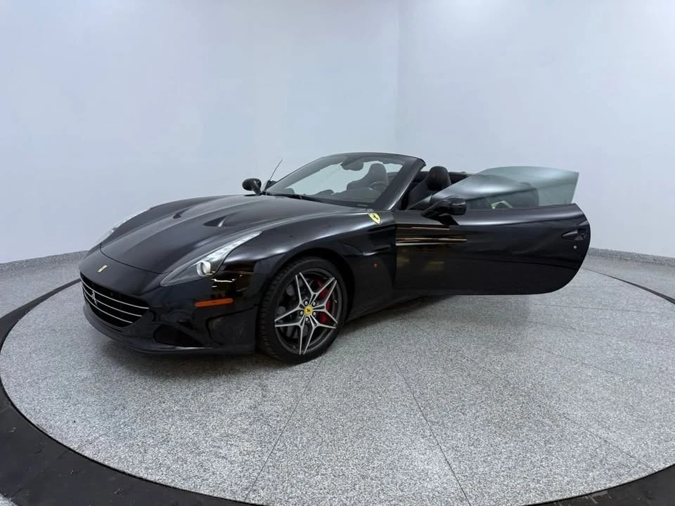 2017 Ferrari California T - Image 14 of 20