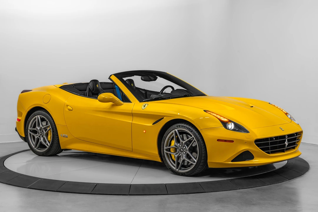 2017 Ferrari California T - Image 21 of 31