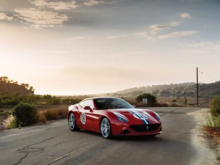 2017 Ferrari California T - Image 25 of 31