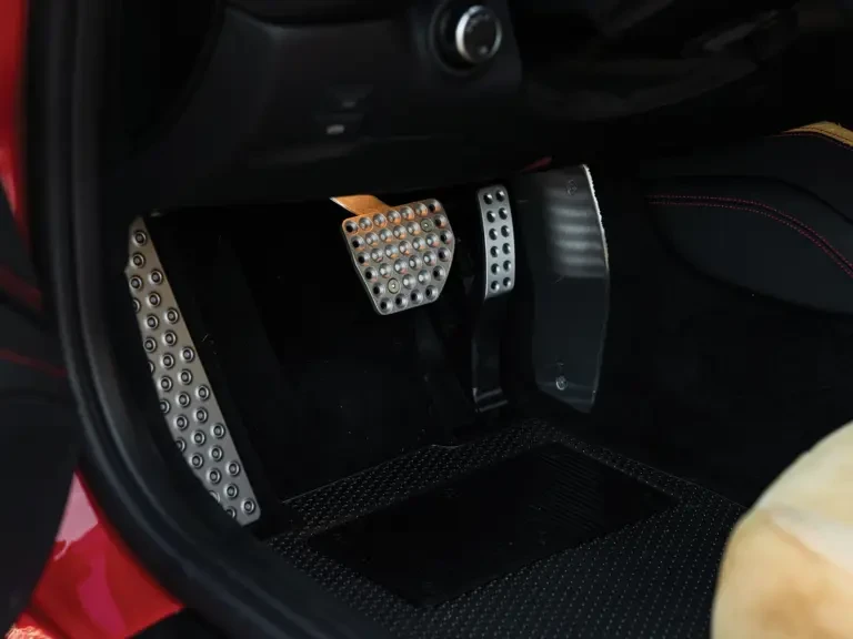 2017 Ferrari California T - Image 24 of 31
