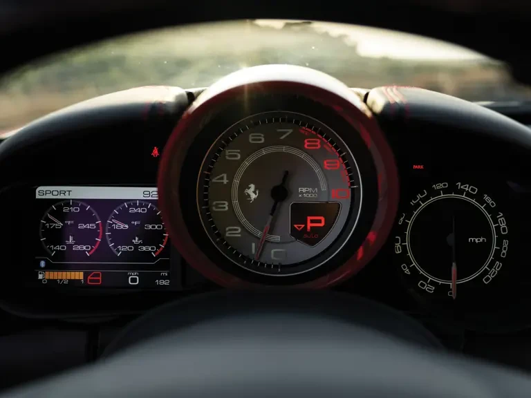 2017 Ferrari California T - Image 15 of 31
