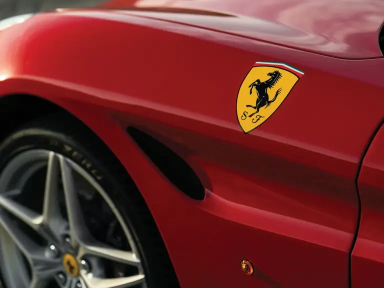 2017 Ferrari California T - Image 10 of 31