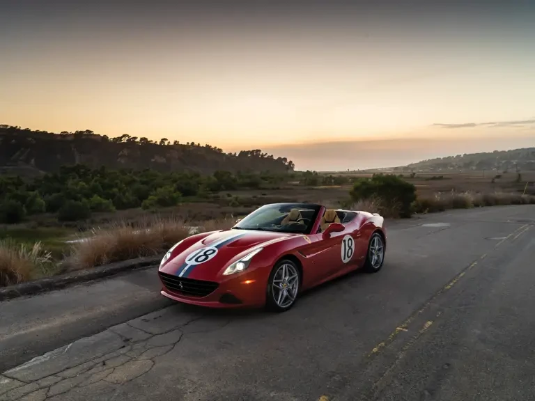 2017 Ferrari California T - Image 27 of 31