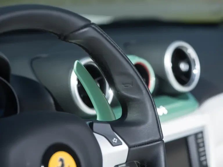 2017 Ferrari California T - Image 17 of 31
