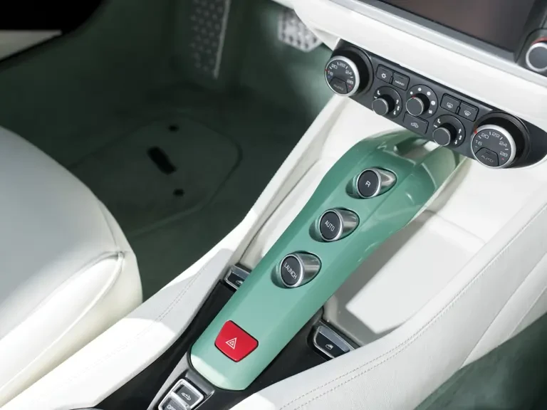 2017 Ferrari California T - Image 16 of 31