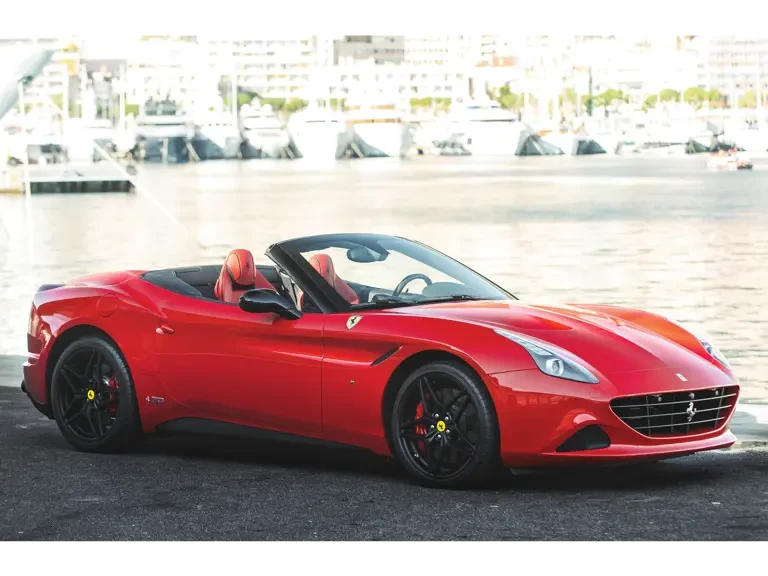 2017 Ferrari California T - Image 2 of 31