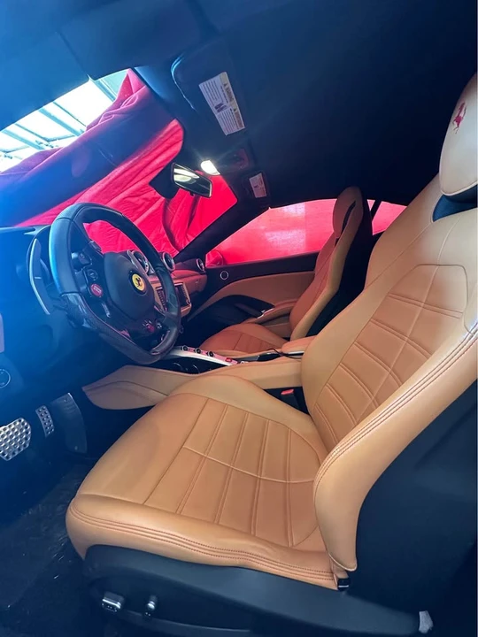 2017 Ferrari California T - Image 3 of 9