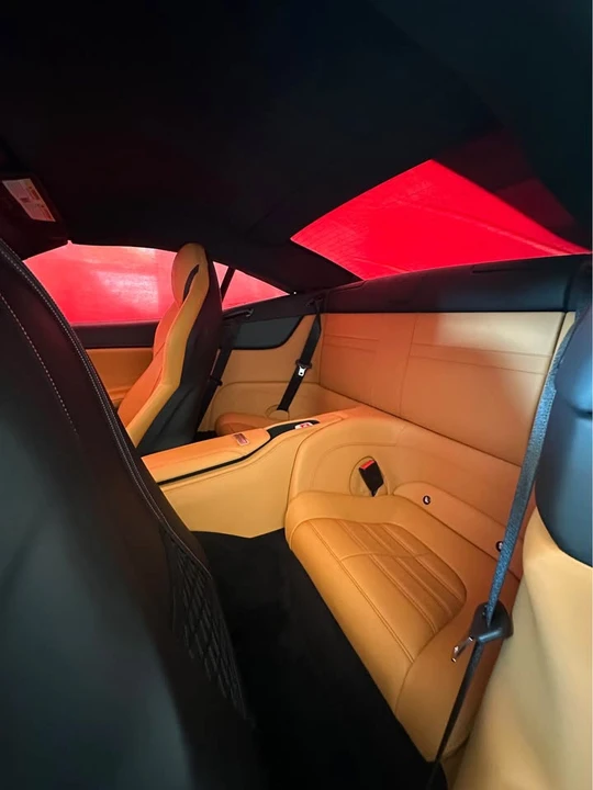 2017 Ferrari California T - Image 6 of 9