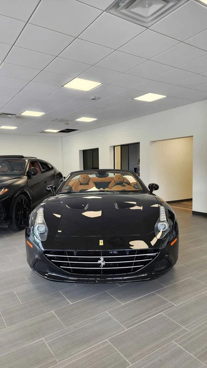 2017 Ferrari California T - Image 3 of 7