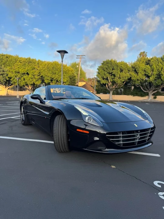 2017 Ferrari California T - Image 7 of 18