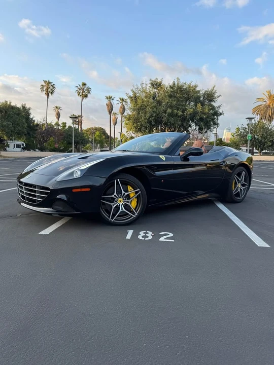 2017 Ferrari California T - Image 6 of 18