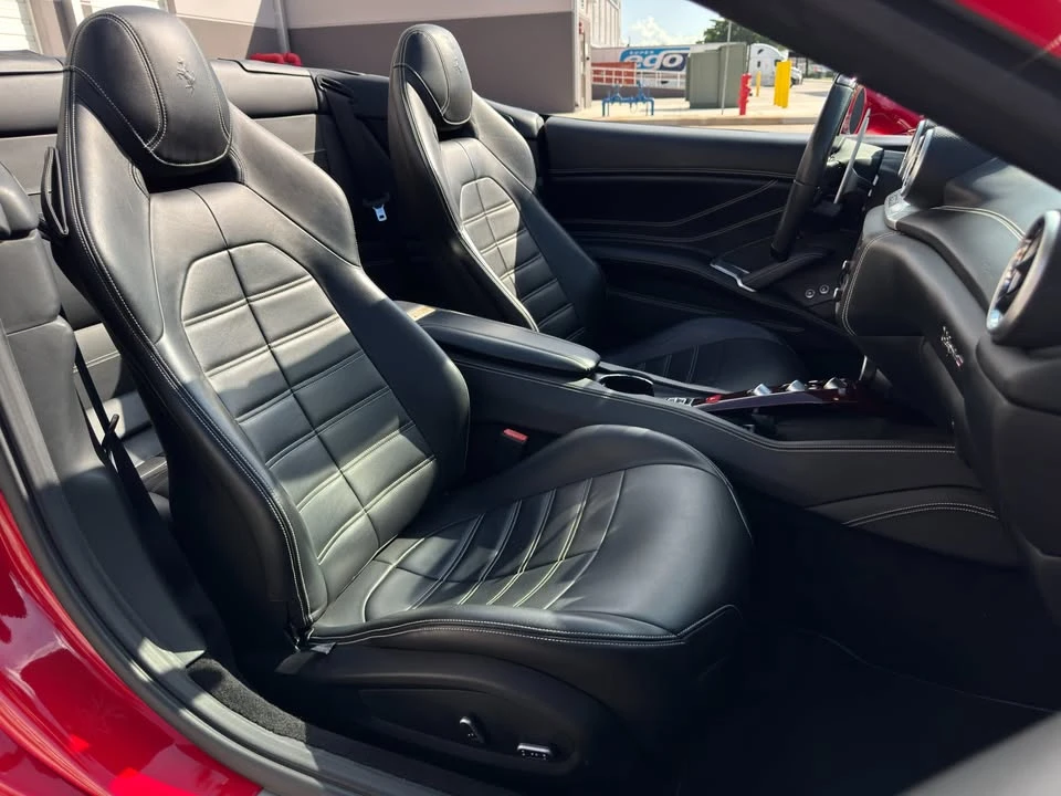 2017 Ferrari California T - Image 20 of 20