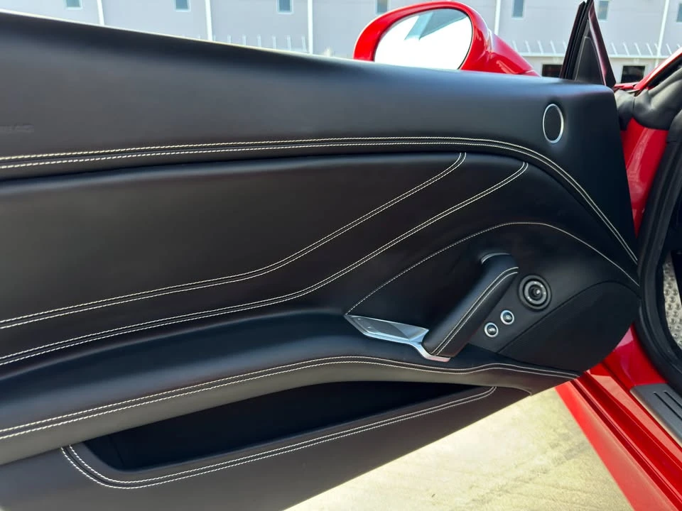 2017 Ferrari California T - Image 13 of 20