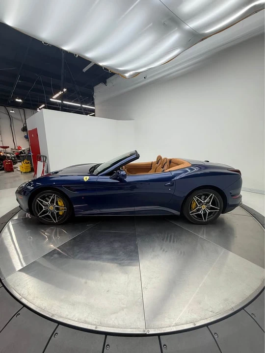 2017 Ferrari California T - Image 7 of 14