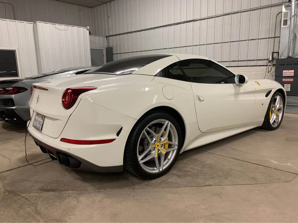 2017 Ferrari California T - Image 6 of 20