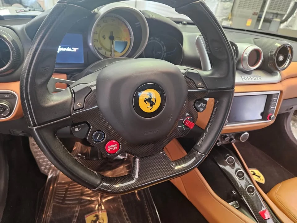 2017 Ferrari California T - Image 19 of 20