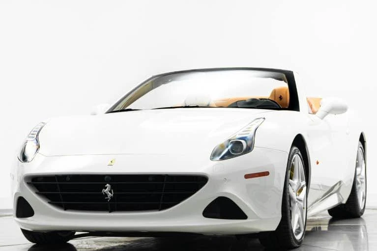 2017 Ferrari California T - Image 5 of 14