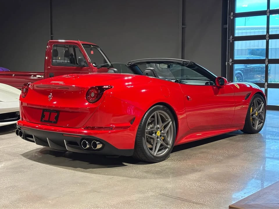 2017 Ferrari California T - Image 2 of 15