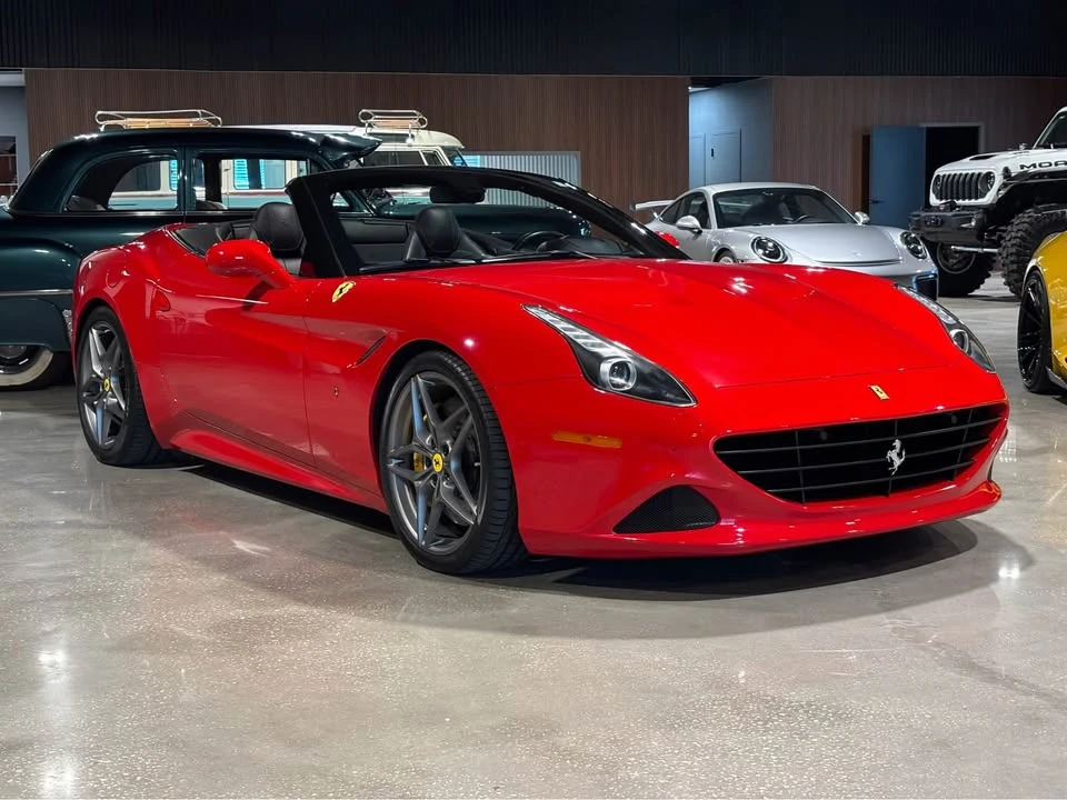 2017 Ferrari California T - Image 13 of 15