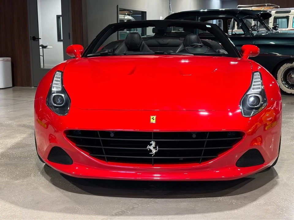 2017 Ferrari California T - Image 14 of 15