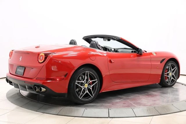 2017 Ferrari California T - Image 4 of 31