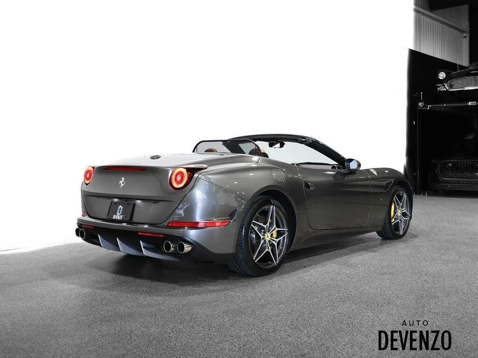 2017 Ferrari California T - Image 5 of 20