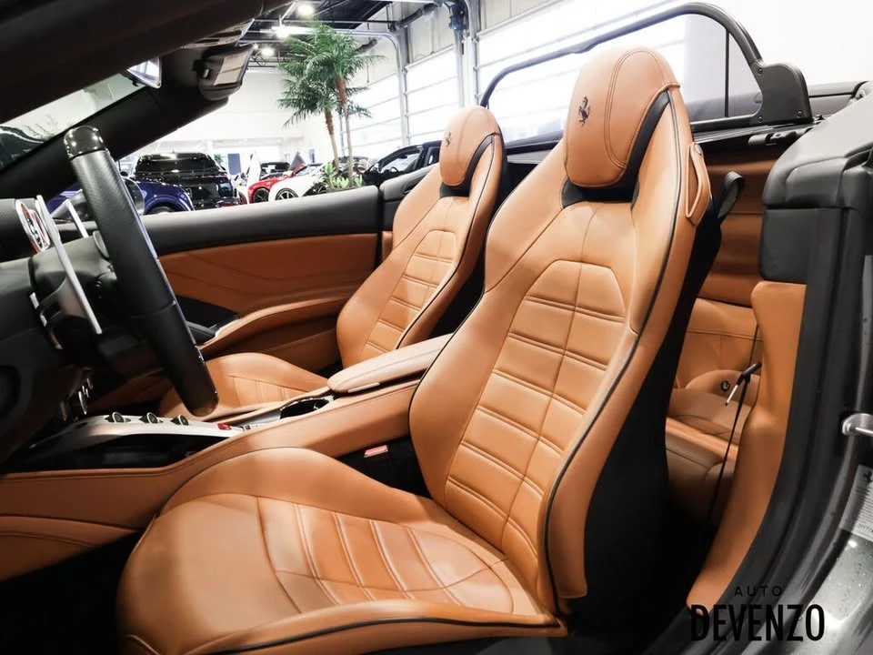 2017 Ferrari California T - Image 14 of 20