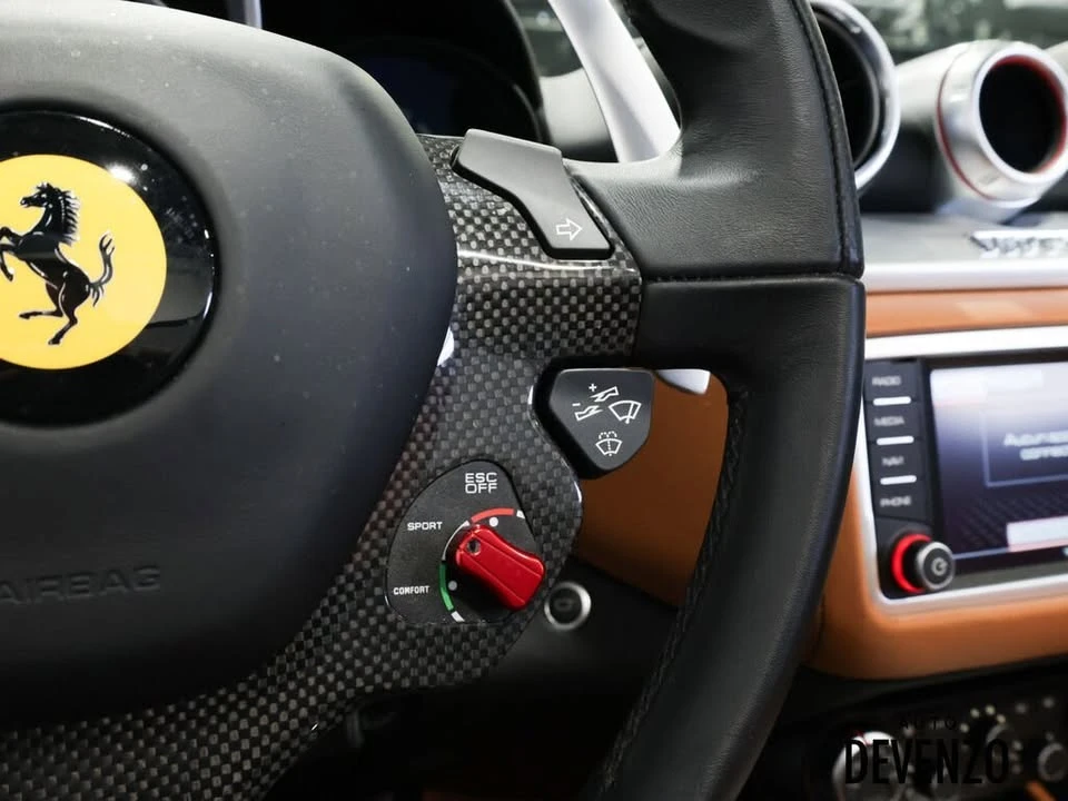 2017 Ferrari California T - Image 17 of 20