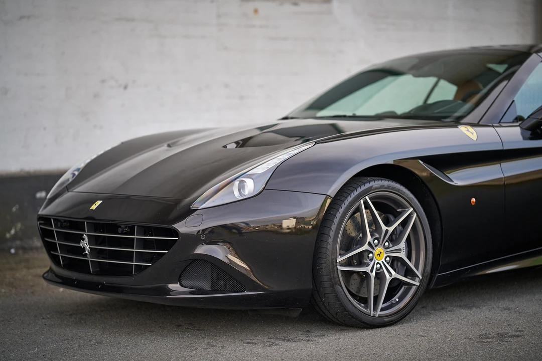 2016 Ferrari California T - Image 19 of 31