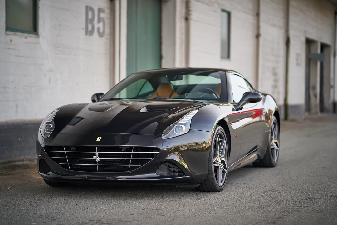 2016 Ferrari California T - Image 11 of 31