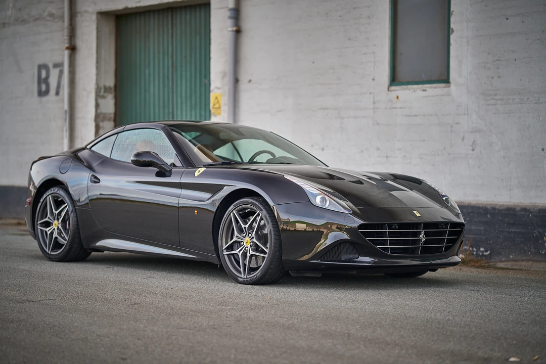 2016 Ferrari California T - Image 16 of 31