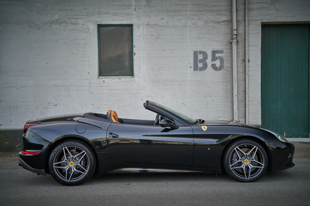 2016 Ferrari California T - Image 15 of 31