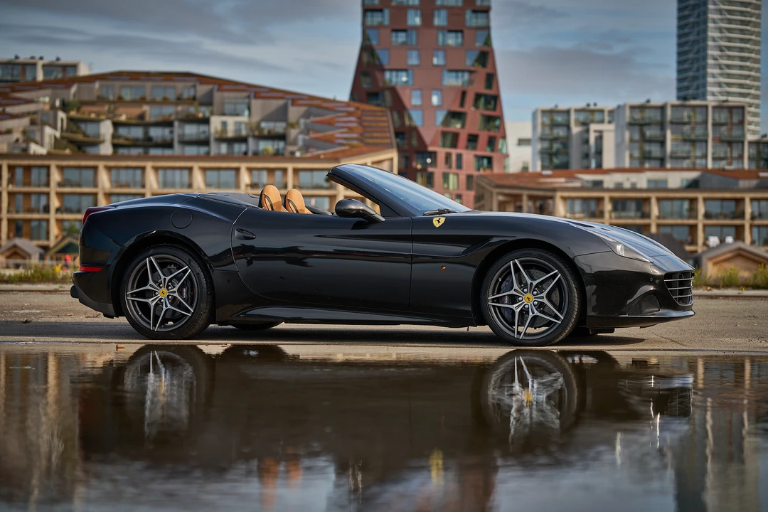 2016 Ferrari California T - Image 8 of 31