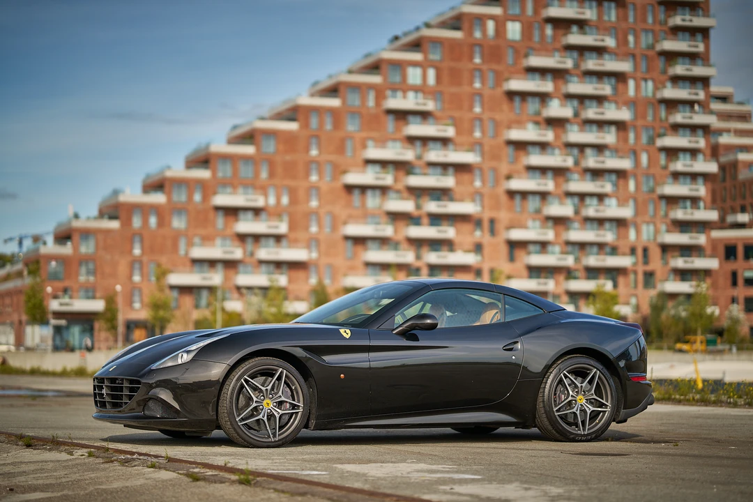 2016 Ferrari California T - Image 4 of 31